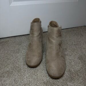 Soda Women's Beige Ankle Booties